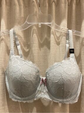 NWT Victoria's Secret Baby Blue Lace Underwire Bra